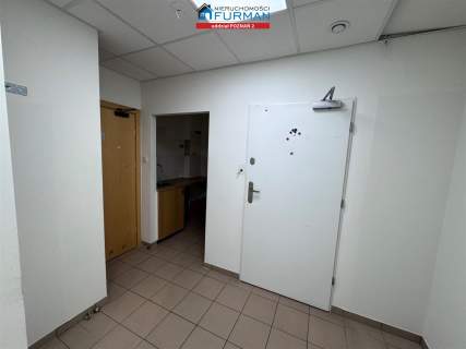 Lokal 145 m , parter z ulicy, ul.Piątkowska 116
