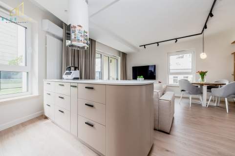 Luksusowy apartament z prywatnym ogrodem w prestiż