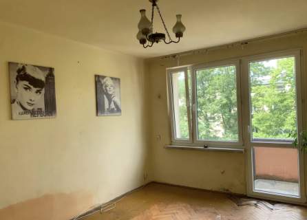 Kawalerka z potencjałem na 2 pokoje balkon