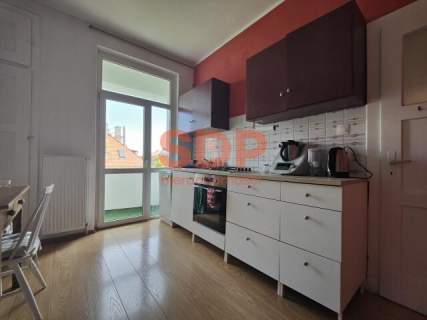 2 pokoje 68 m2 Balkon Osobna kuchnia Blisko centrum 