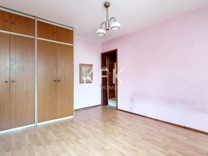 Piękny budynek Blok cegła Balkon Parking Film
