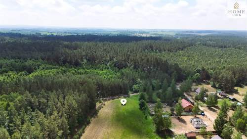 Samborowo, w otulinie lasu, blisko Ostródy.