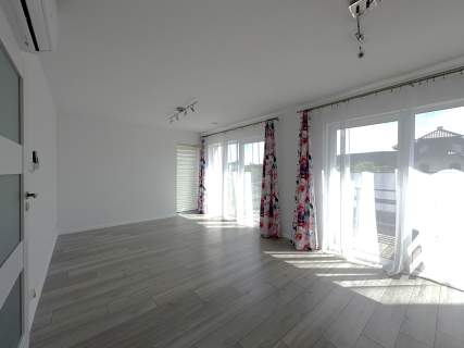 Do wynajęcia połówka bliźniaka 140m2 z ogródkiem i garażem