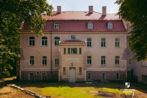 Pałac z aktualnym PnB / Dom Seniora / Hotel SPA