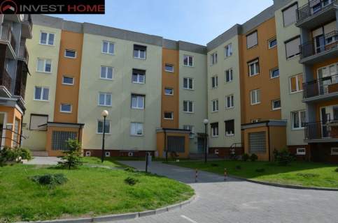 Koszarowa 17 blok, piwnica, balkon