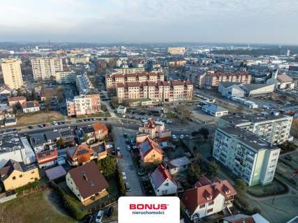 Budynek mieszkalno-usługowy 5 mieszkań 2 lokale