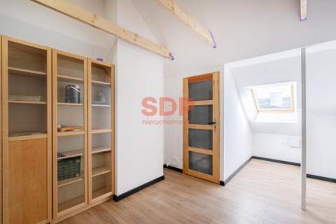 2 pokoje , podłogówka, balkon, miejsce postojowe