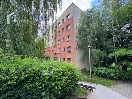 M4 z pięknym widokiem na góry