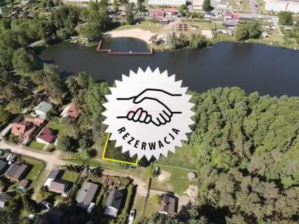 Działka nad jeziorem
