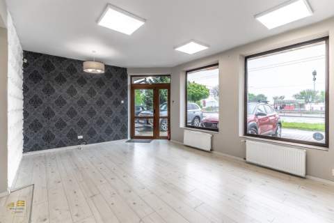 Lokal na parterze z witryną 210m2 - Lublin, Węglin