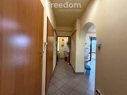 Lokal handlowo-usługowy 110 m2 na wynajem