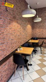 Gastro do Przejęcia na Przystanku Tramwajowym 