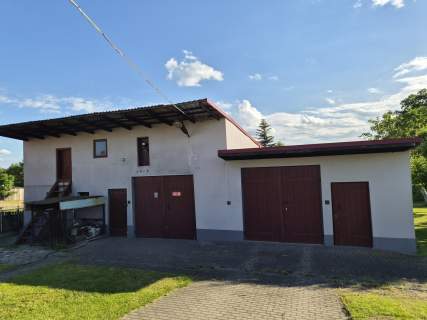 Sprzedam dom 115m2 z działką o powierzchni 25 arów.