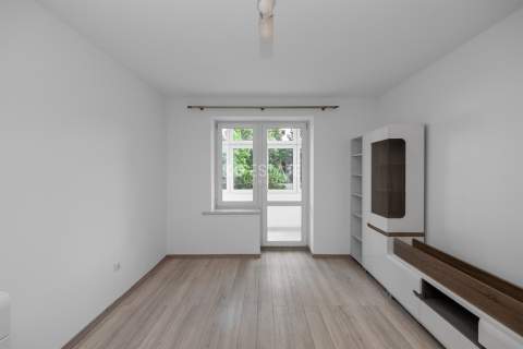 Pierwsza linia Odry 2 oddzielne pokoje Balkon