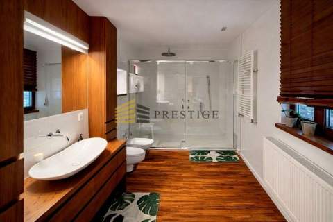 Przestronny Apartament z ogrodem i tarasem