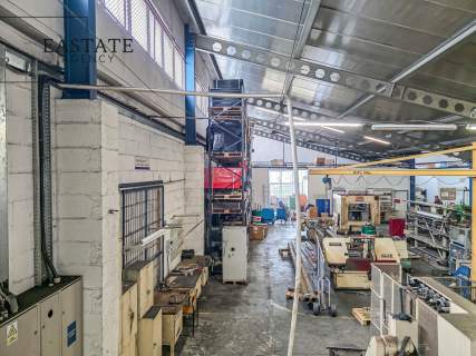 Hala produkcyjno-magazynowa do wynajęcia   951 m2