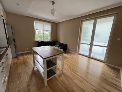 Przestronne 4 pokoje, balkon, zielona okolica