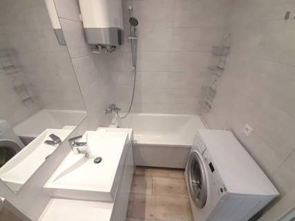 2 pokoje, balkon, komórka - Pogodna 6A