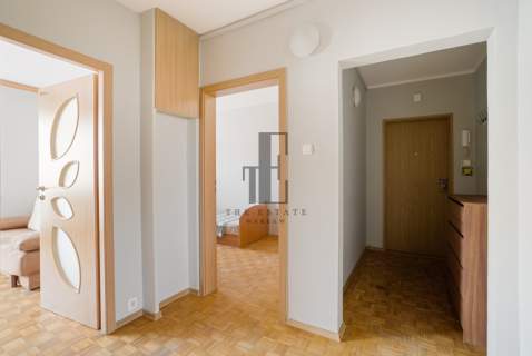 3 pokoje balkon dwustronne KW parking
