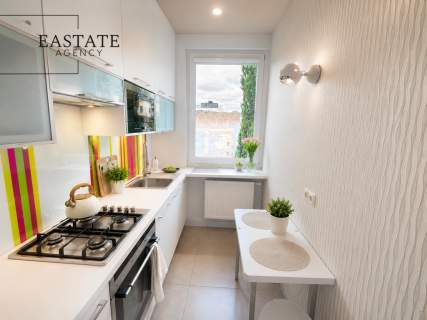 Przestronne 48 m Metro Centrum Balkon Cisza