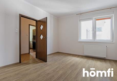 3 POKOJE, BALKON, MIEJSCE PARKINGOWE - ZAWADY