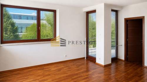 Prestigious Location Neighberhood Modern House