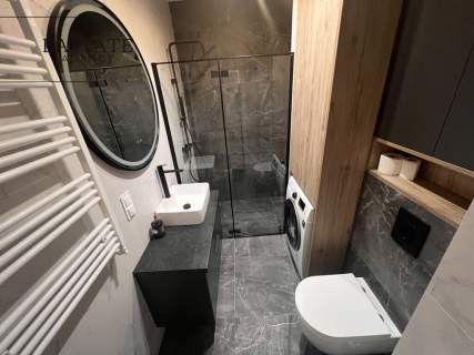 Cicha okolica, 2 pokoje, garaż, balkon