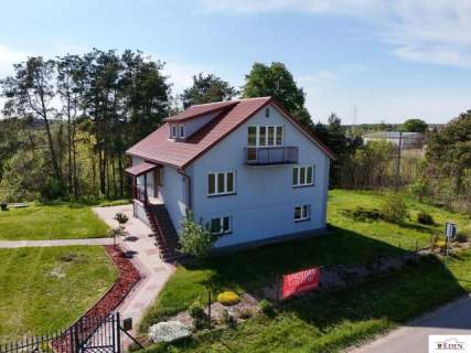 Na sprzedaż duże siedlisko z domem i bud. gosp.