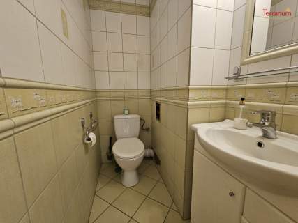Czteropokojowe mieszkanie z osobną kuchnią