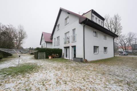 Groblice 3 pokoje z 30 m2 ogródkiem komórka lokatorska MP