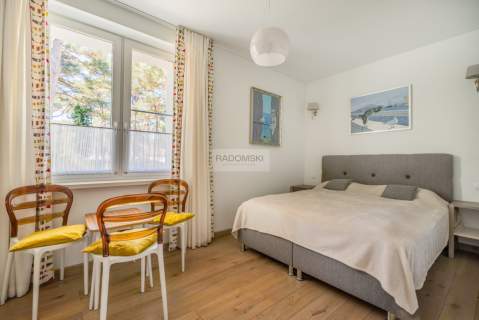 Apartament w odrestaurowanej kamienicy - Jurata