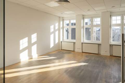 Lokal Biurowy 370 m2 Oławska