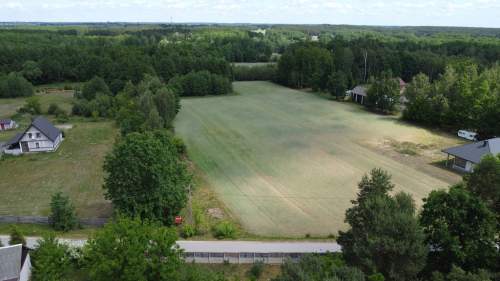 Działka budowlana 3000 m2 w Siekierce gm. Chotcza