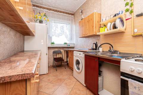 Na sprzedaż 2-pokojowe mieszkanie z balkonem