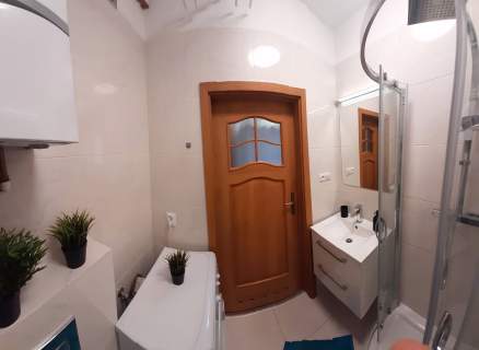 CENTRUM Komfortowe 2 pokoje 52m2 w cichym podwórzu