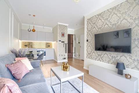 Mennica Residence/ Metro Rondo ONZ i Daszyńskiego