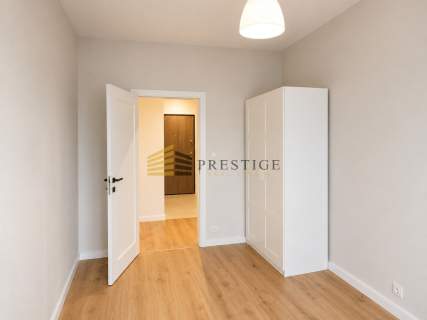 Apartament 96 m 2 garaże Stegny