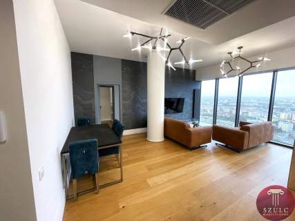 Na wynajem luksusowy apartament w centrum.