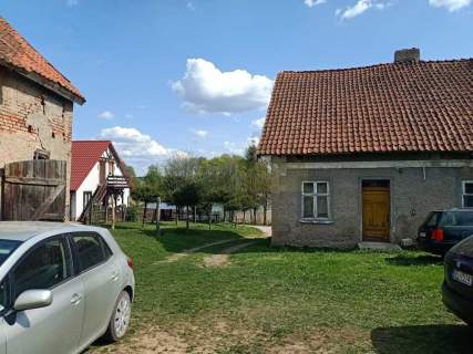 DOM Z CEGŁY, Z WŁASNĄ LINIĄ BRZEGOWĄ 200 M 