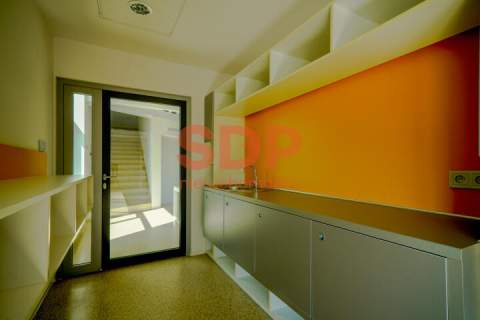 Przestronne biuro typu studio 196,5 m2 z antresolą, Wrocław