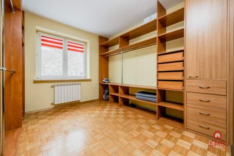 Posiadłość 2500m2 Zadbany Dom z Lasem