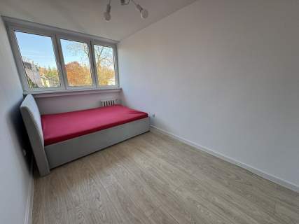 3 pokoje z balkonem w bloku z windą, Kłodzko