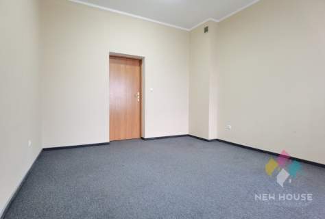 Lokal biurowy 16 m2, parking, atrakcyjna cena