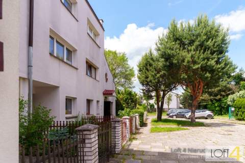 Dwupoziomowy apartament z ogrodem - osiedle Wólki