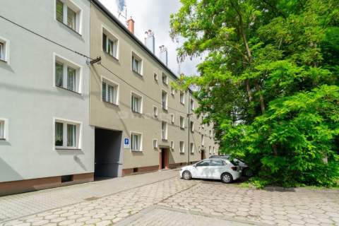 2 pokoje 47 m Wysoki parter Parking Gliwice