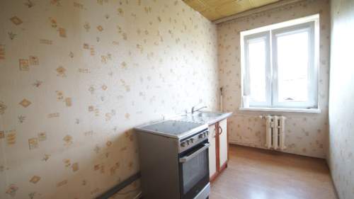 Sprzedaż kawalerka 30,30 m2. niska zabudowa Pużaka