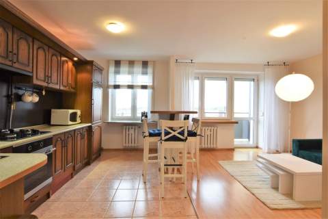 Duży balkon, ładny widok, dużo światła, fajne 
