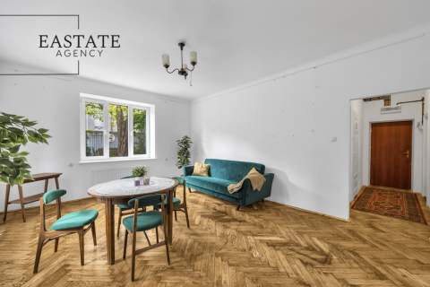 Klimatyczne mieszkanie w kamienicy Stare Bielany