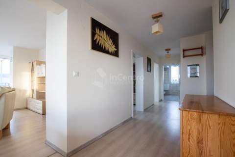 Przestronny apartament 116m2. z dużym tarasem.
