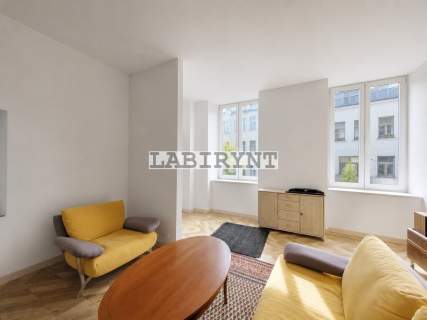 Lokal 100m2, 1. piętro, balkon, druga Aleja N.M.P.
